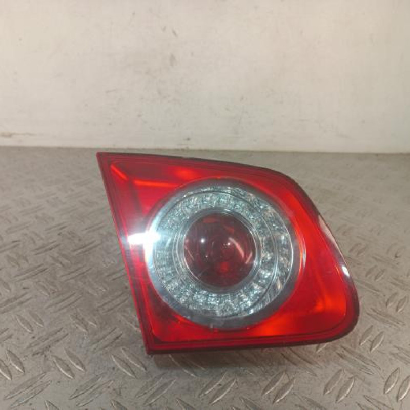 Feu arriere secondaire gauche (feux) VOLKSWAGEN JETTA 3