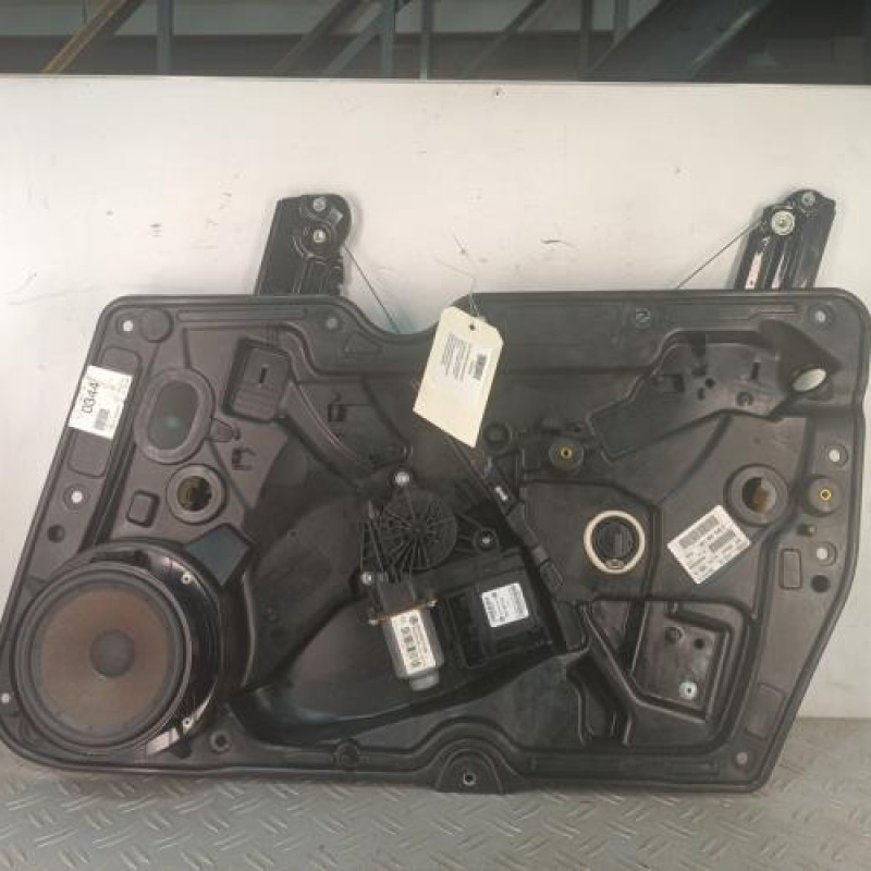 Leve vitre electrique avant droit VOLKSWAGEN GOLF 6