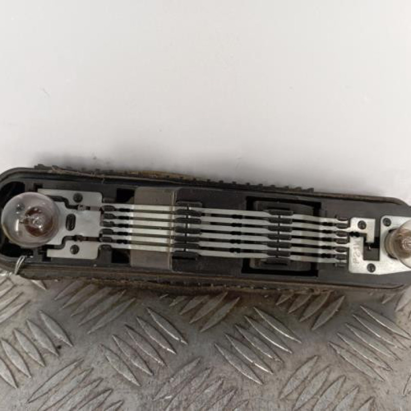 Platine feu arriere gauche RENAULT TRAFIC 2