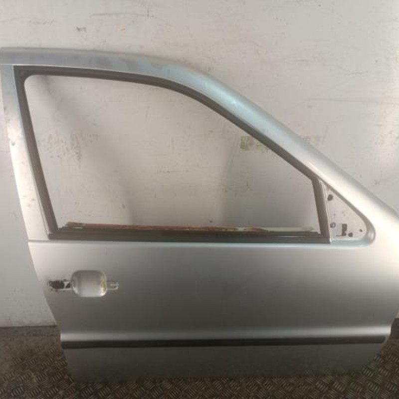 Porte avant droit VOLKSWAGEN POLO 3
