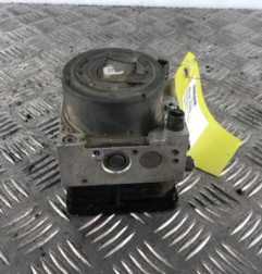 Bloc ABS (freins anti-blocage) PEUGEOT 208 1 Photo n°1