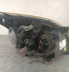 Optique avant principal gauche (feux)(phare) TOYOTA AVENSIS 2