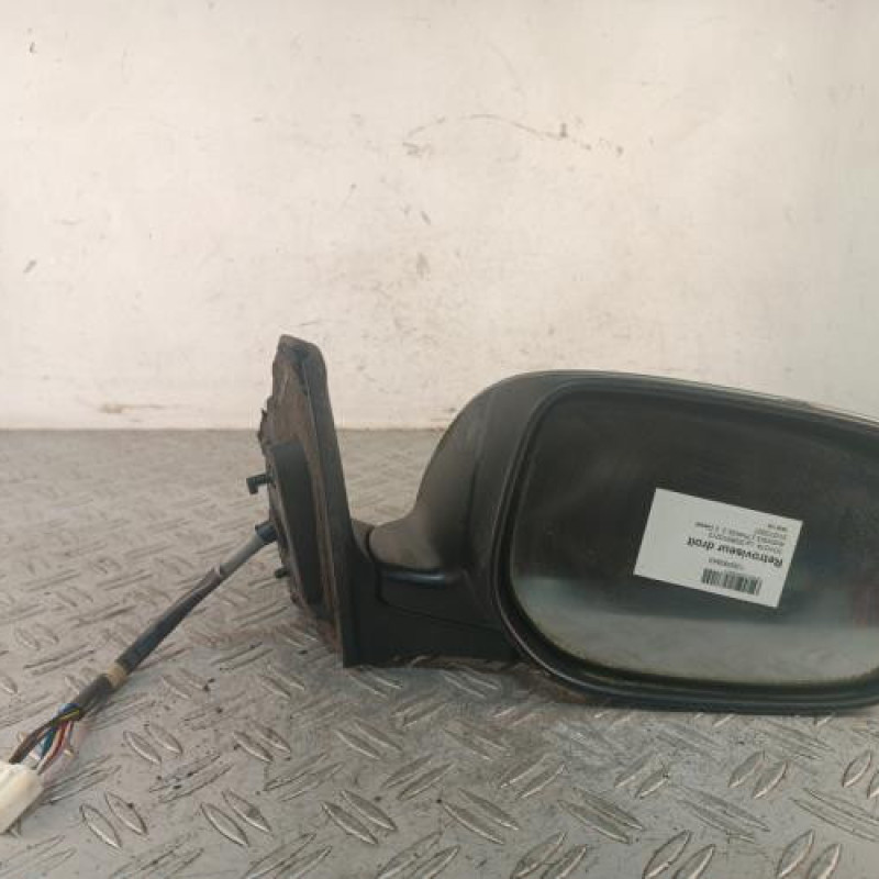 Retroviseur droit TOYOTA AVENSIS 2