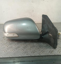 Retroviseur droit TOYOTA AVENSIS 2