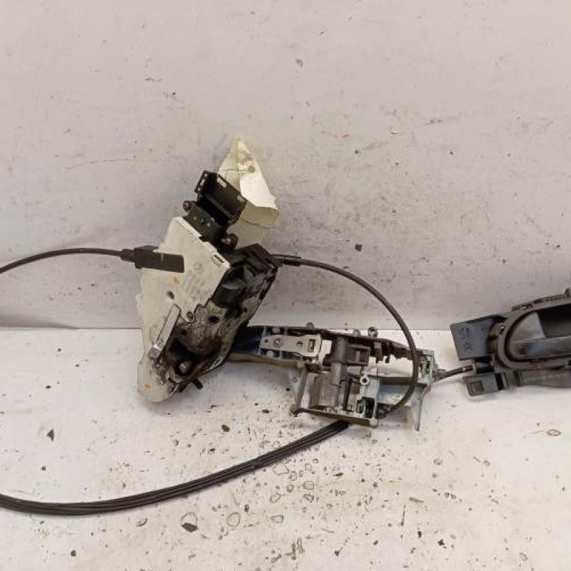 Serrure avant gauche PEUGEOT 207