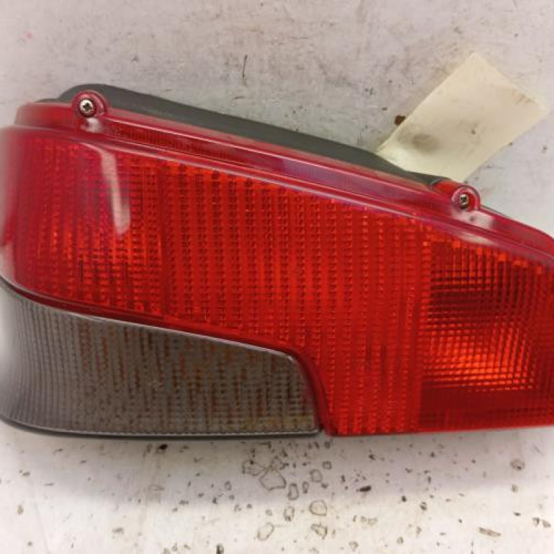 Feu arriere principal gauche (feux) PEUGEOT 106