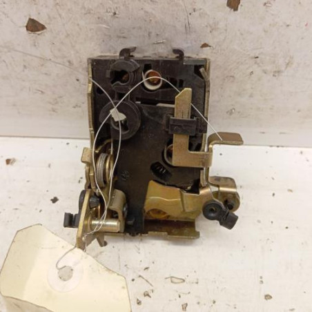 Serrure avant droit PEUGEOT 106