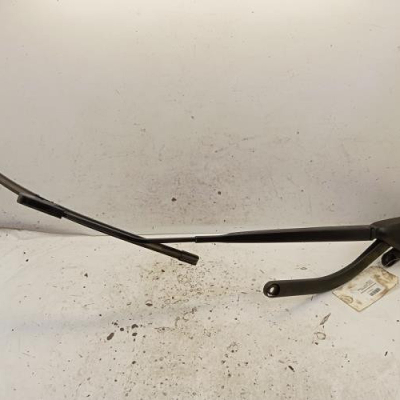 Bras essuie glace avant droit RENAULT SCENIC 2