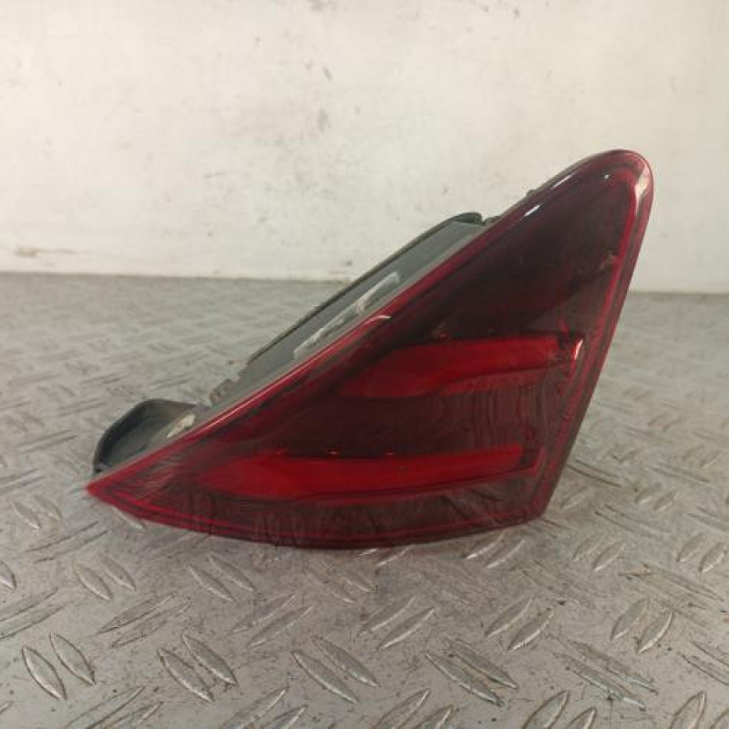 Feu arriere secondaire gauche (feux) PEUGEOT 3008 1