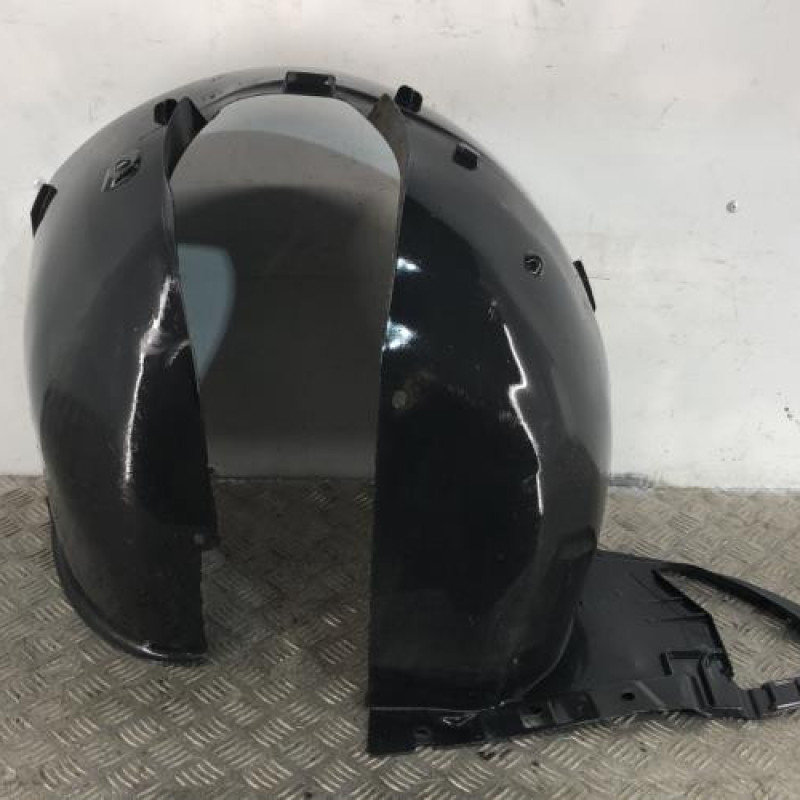 Pare boue avant gauche PEUGEOT 207