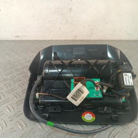 Ecran GPS PEUGEOT 3008 1