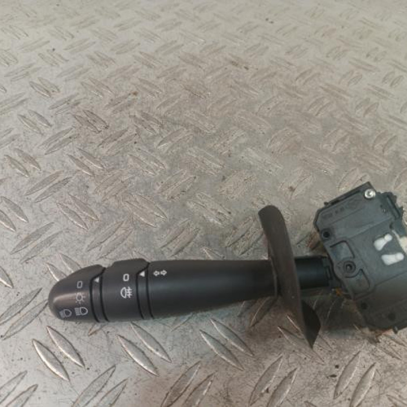 Commodo phare RENAULT CLIO 2 CAMPUS