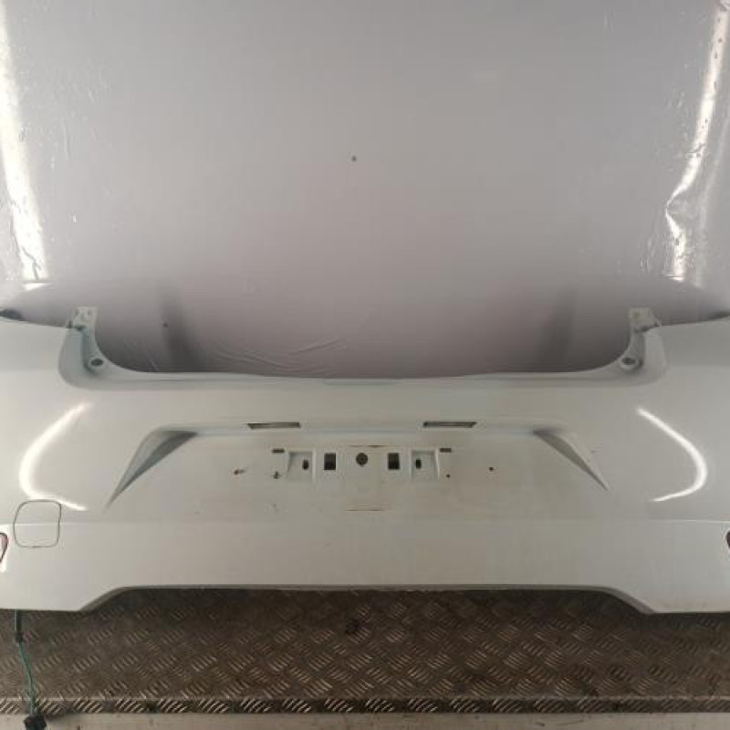 Pare choc arriere RENAULT CLIO 3