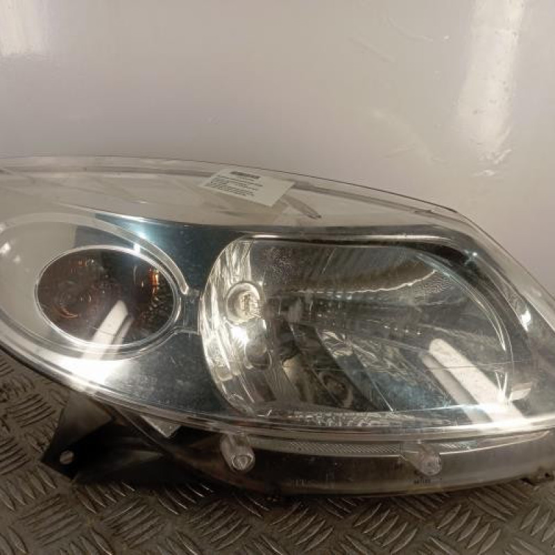 Optique avant principal droit (feux)(phare) DACIA SANDERO 1