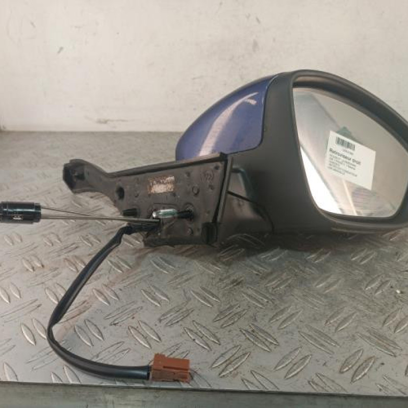 Retroviseur droit PEUGEOT 208 1