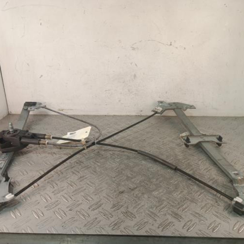 Leve vitre mecanique avant gauche PEUGEOT PARTNER 1