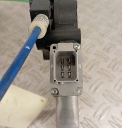 Leve vitre electrique avant gauche OPEL CORSA E Photo n°3