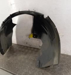 Pare boue avant droit FIAT GRANDE PUNTO Photo n°1