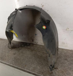 Pare boue avant droit FIAT GRANDE PUNTO