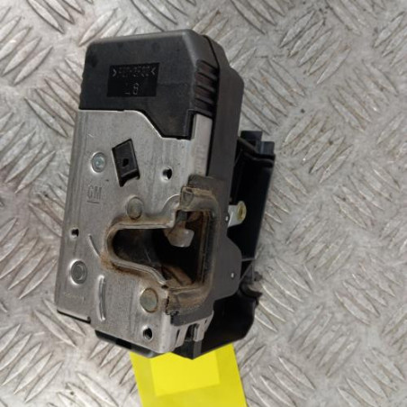 Serrure de porte de coffre gauche RENAULT TRAFIC 2