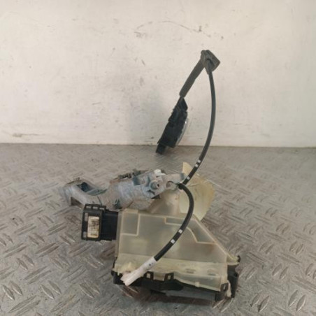 Serrure arriere gauche PEUGEOT 3008 1