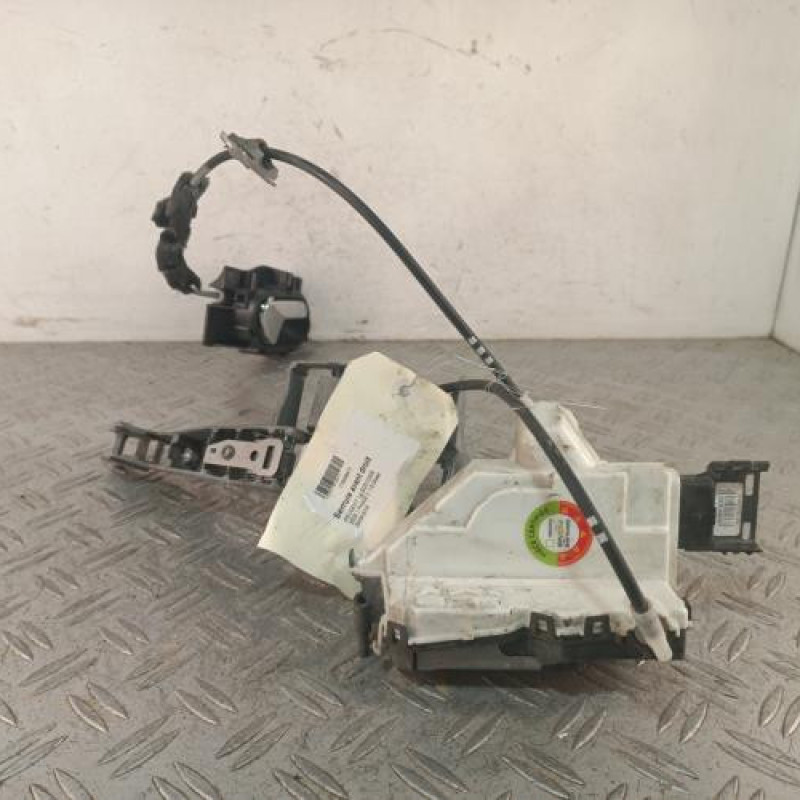 Serrure avant droit PEUGEOT 3008 1