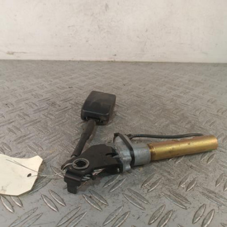 Attache ceinture avant gauche RENAULT KANGOO 1