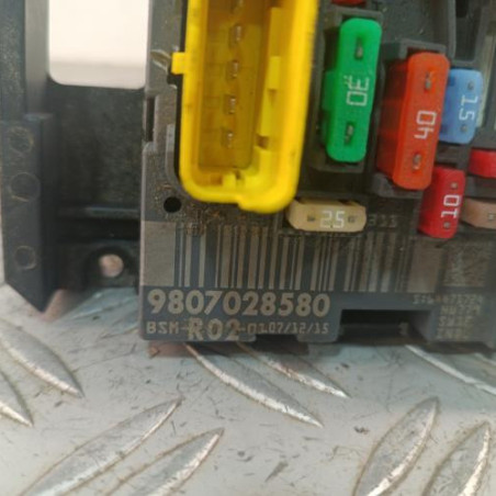 Boitier servitude moteur (BSM) PEUGEOT 3008 1