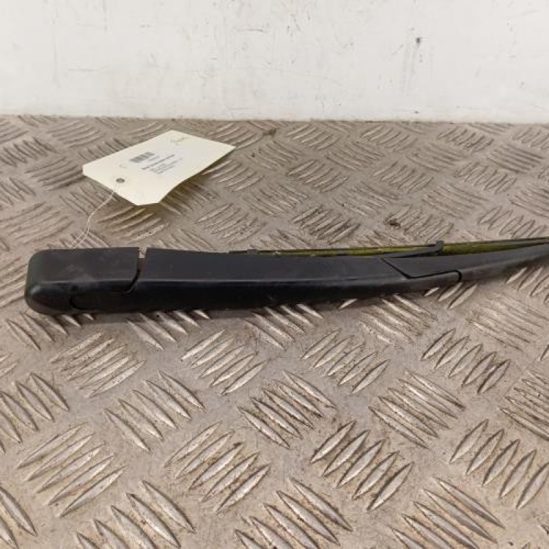 Bras essuie glace arriere OPEL CROSSLAND X