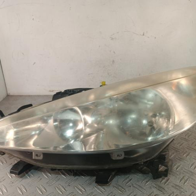 Optique avant principal gauche (feux)(phare) PEUGEOT 207