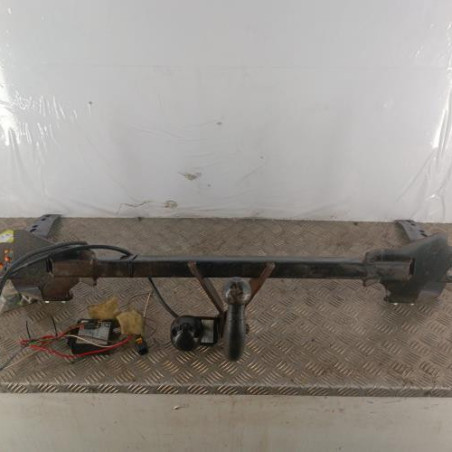 Attelage (boule de remorquage) PEUGEOT 5008 1