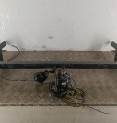 Attelage (boule de remorquage) PEUGEOT 207