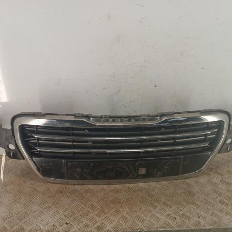 Grille de calandre PEUGEOT 3008 1
