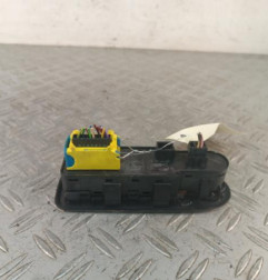 Interrupteur de leve vitre avant gauche PEUGEOT 308 1