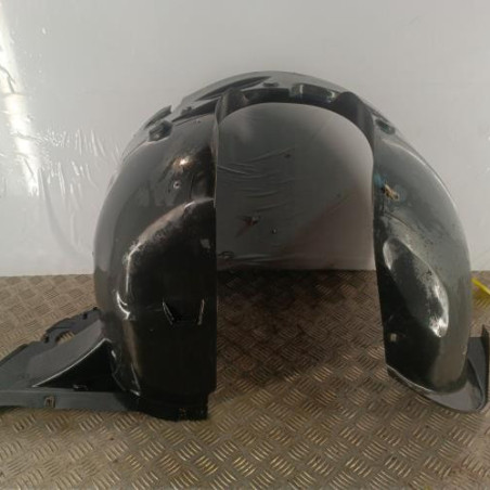 Pare boue avant droit CITROEN C4 CACTUS Photo n°1