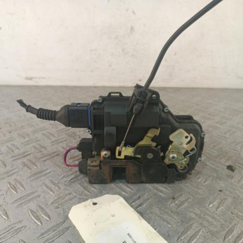 Serrure avant droit SEAT CORDOBA 2