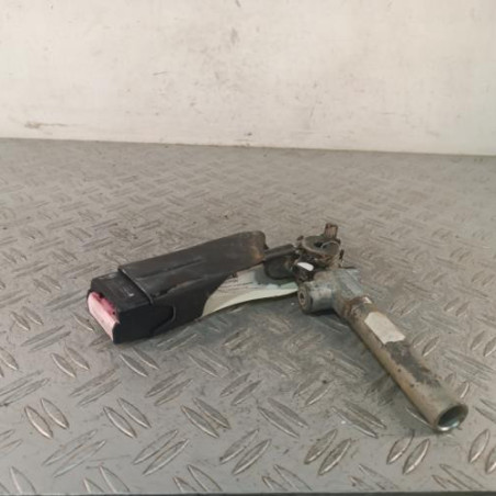 Attache ceinture avant gauche RENAULT KANGOO 1