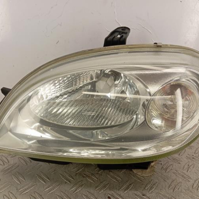 Optique avant principal gauche (feux)(phare) CITROEN SAXO