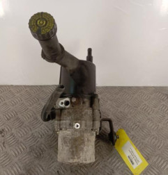 Pompe de direction PEUGEOT 5008 1