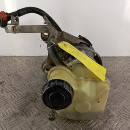 Pompe de direction RENAULT CLIO 2 Photo n°1