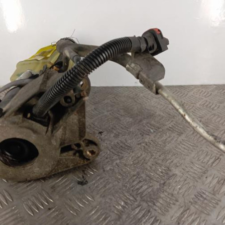 Pompe de direction RENAULT CLIO 2