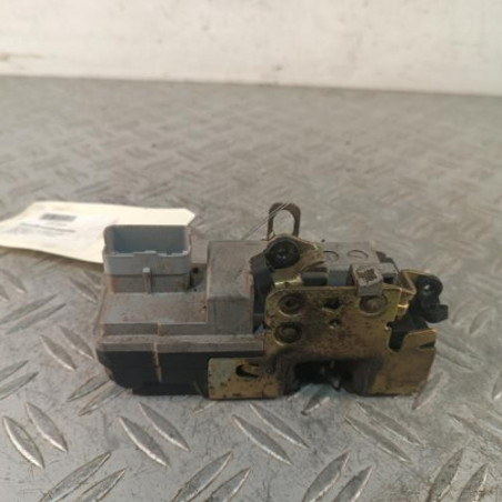 Serrure avant gauche PEUGEOT 206