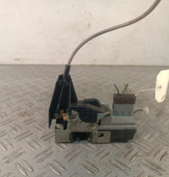 Serrure avant droit PEUGEOT 307