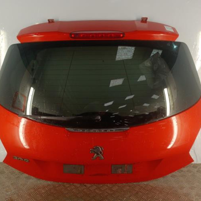 Malle/Hayon arriere PEUGEOT 208 1