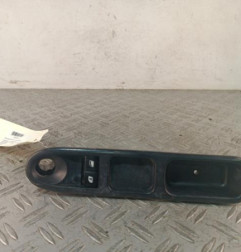 Interrupteur de leve vitre avant gauche PEUGEOT 207 Photo n°1
