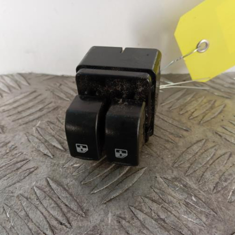 Interrupteur de leve vitre avant gauche CHEVROLET SPARK