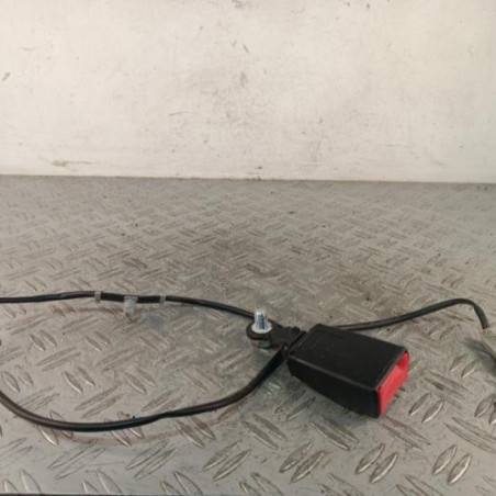 Attache ceinture avant gauche FIAT 500 2