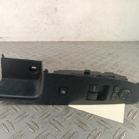 Interrupteur de leve vitre avant gauche MAZDA 2 2 Photo n°1