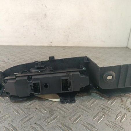 Interrupteur de leve vitre avant gauche MAZDA 2 2