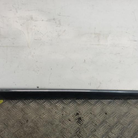 Baguette de porte avant droite PEUGEOT 207 Photo n°1